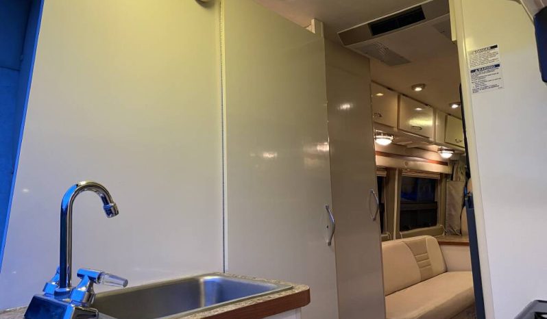 
								2006 Gulf Stream Vista Cruiser MB Edition full									