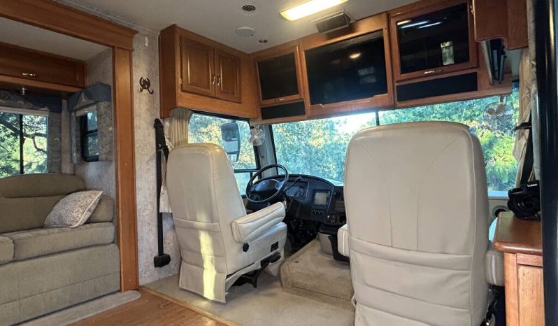 
								2006 National Dolphin 5355 full									