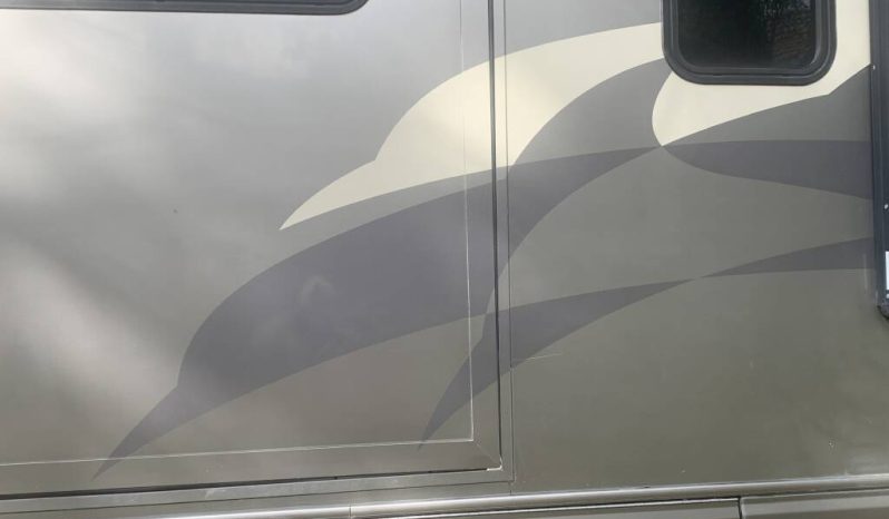 
								2006 National Dolphin 5355 full									