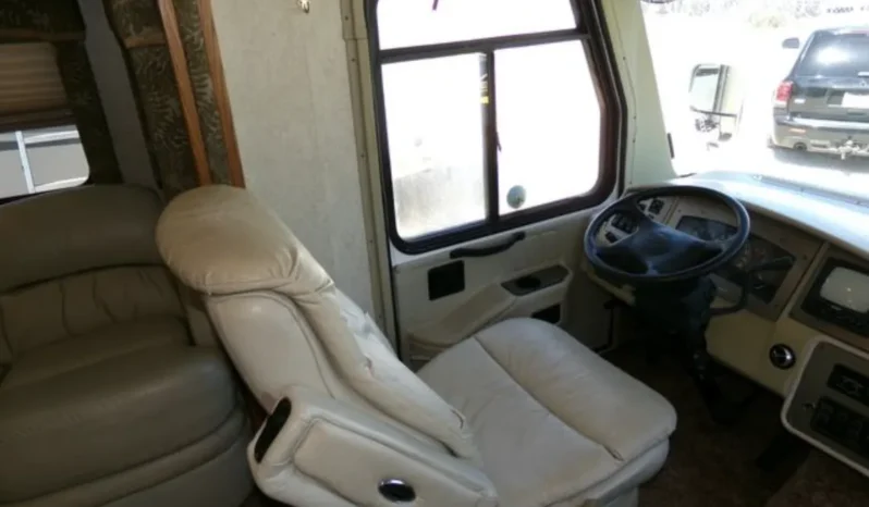 
								2005 Georgie Boy Cruise Master LE full									