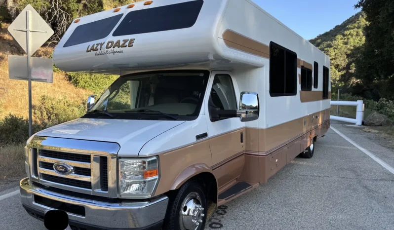 
								2008 Lazy Daze Motorhome full									