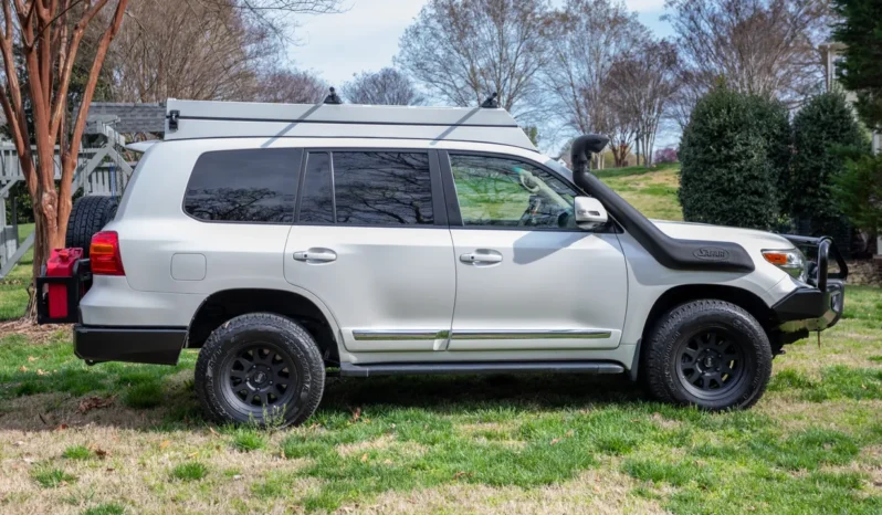 
								2014 Toyota Land Cruiser URJ200 full									