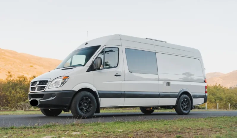 
								2008 Dodge Sprinter 2500 Camper Conversion full									