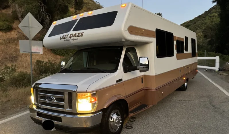 
								2008 Lazy Daze Motorhome full									