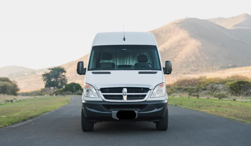 
								2008 Dodge Sprinter 2500 Camper Conversion full									