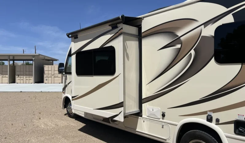 
								2018 Thor Motor Coach Axis 24.1 full									