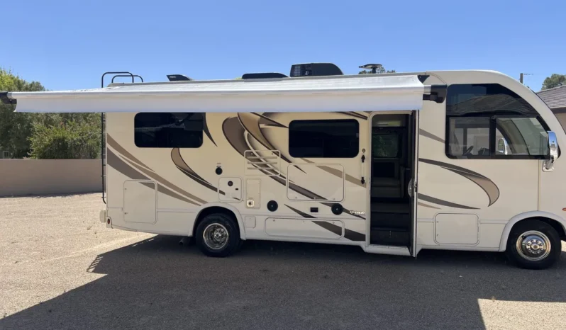 
								2018 Thor Motor Coach Axis 24.1 full									