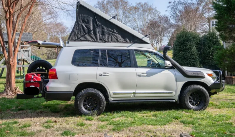 
								2014 Toyota Land Cruiser URJ200 full									