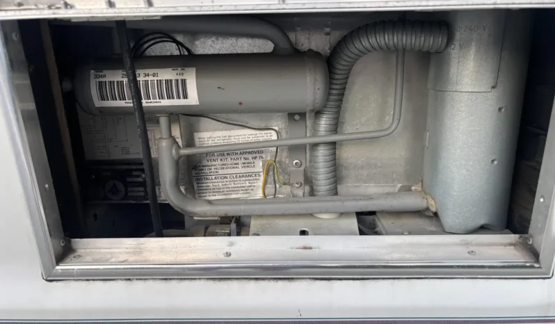 
								1996 Dodge Ram Van B3500 Roadtrek 190 Versatile full									