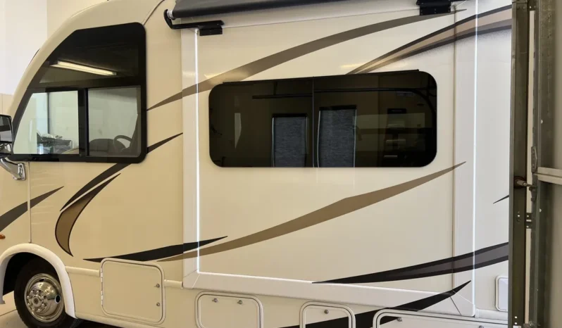 
								2018 Thor Motor Coach Axis 24.1 full									