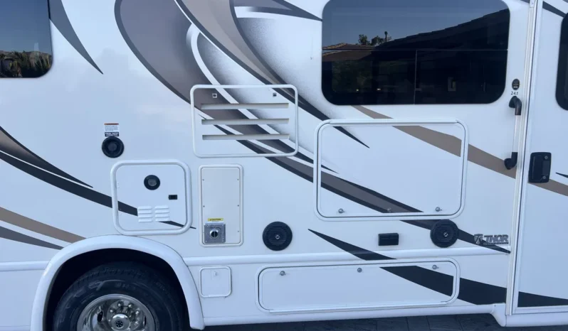 
								2018 Thor Motor Coach Axis 24.1 full									