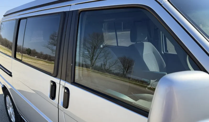 
								2003 Volkswagen EuroVan MV Weekender full									