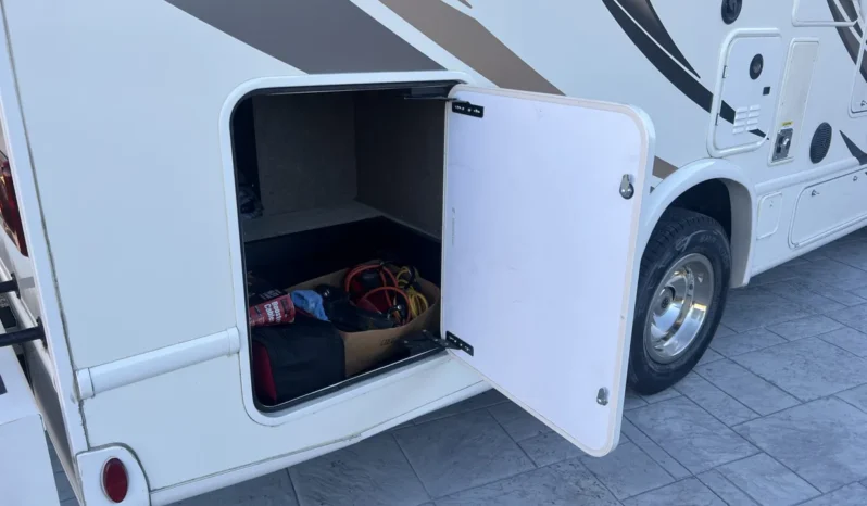 
								2018 Thor Motor Coach Axis 24.1 full									