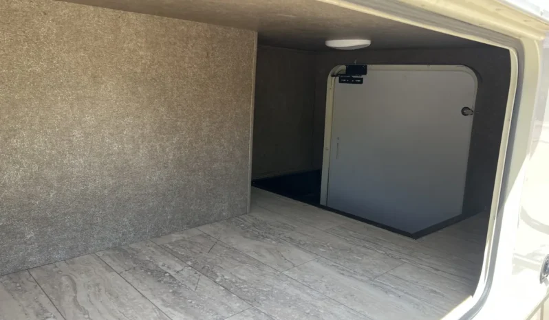 
								2018 Thor Motor Coach Axis 24.1 full									