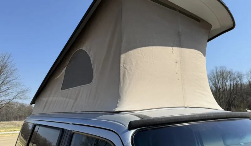 
								2003 Volkswagen EuroVan MV Weekender full									