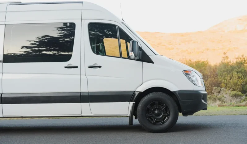 
								2008 Dodge Sprinter 2500 Camper Conversion full									