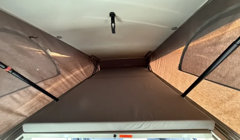 
								2003 Volkswagen EuroVan MV Weekender full									