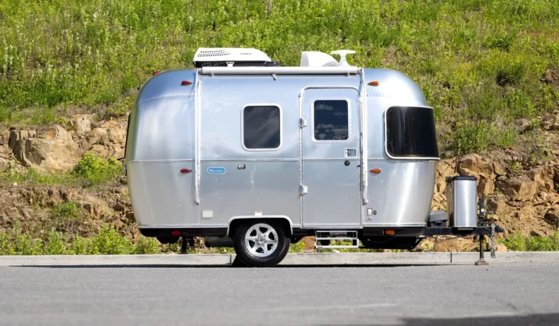 
								2021 Airstream Bambi 16′ Travel Trailer full									