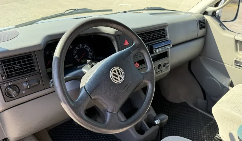 
								2003 Volkswagen EuroVan MV Weekender full									
