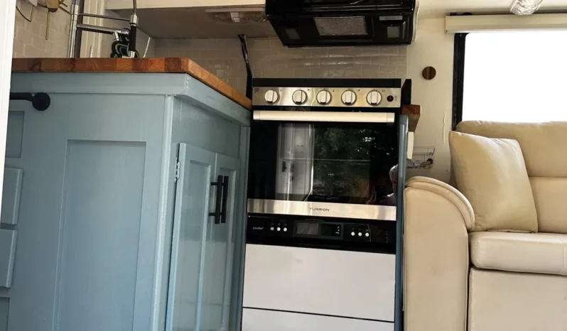 
								2002 Winnebago Itasca Sundancer Motorhome full									