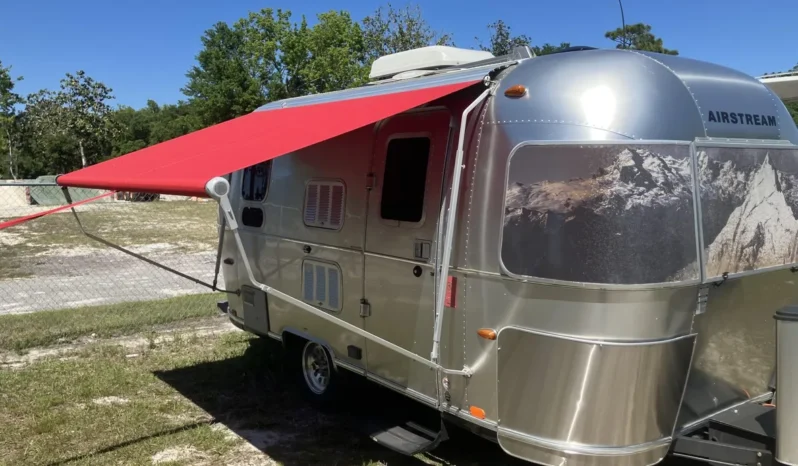 
								2010 Airstream Victorinox Travel Trailer full									