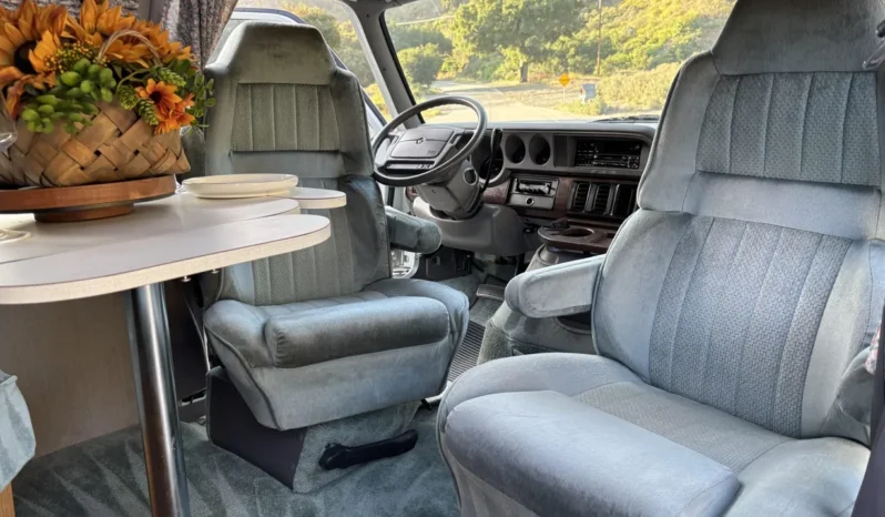 
								1996 Dodge Ram Van B3500 Roadtrek 190 Versatile full									