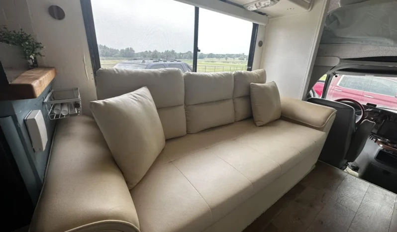 
								2002 Winnebago Itasca Sundancer Motorhome full									