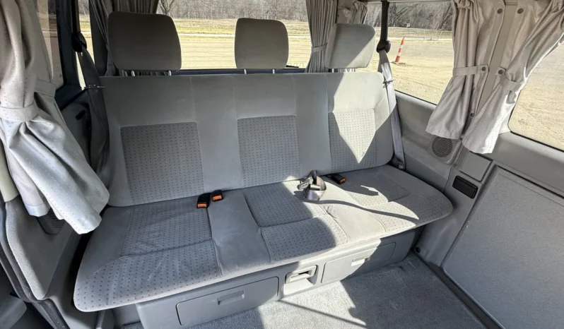 
								2003 Volkswagen EuroVan MV Weekender full									