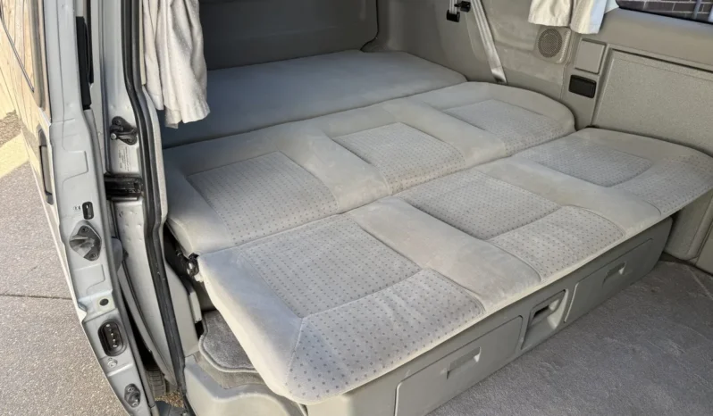 
								2003 Volkswagen EuroVan MV Weekender full									