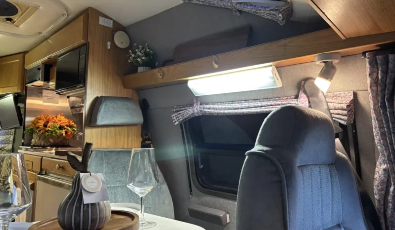 
								1996 Dodge Ram Van B3500 Roadtrek 190 Versatile full									