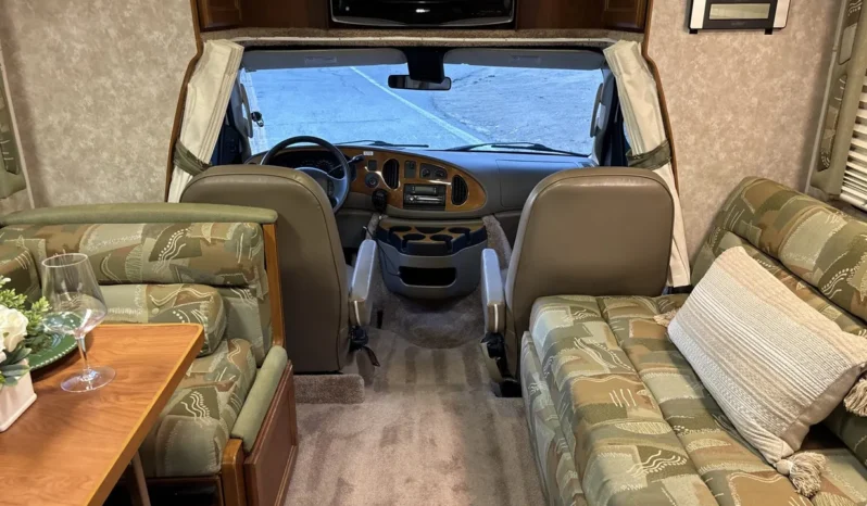 
								2008 Lazy Daze Motorhome full									