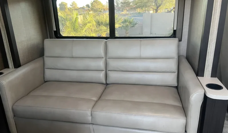 
								2018 Thor Motor Coach Axis 24.1 full									