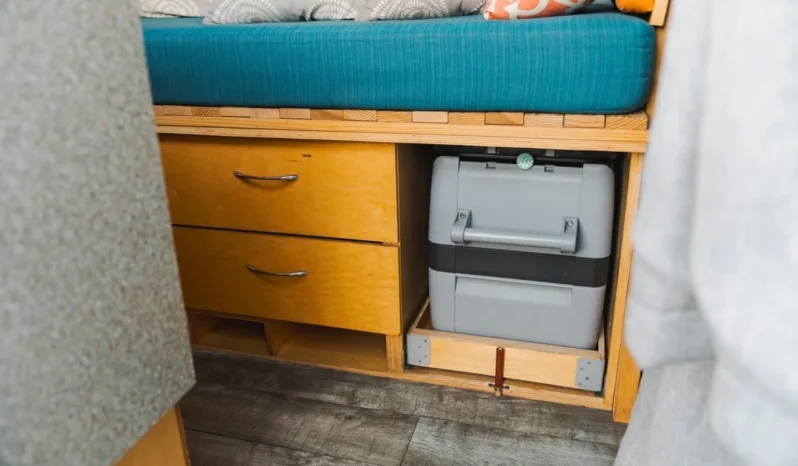 
								2008 Dodge Sprinter 2500 Camper Conversion full									
