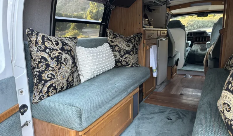 
								1996 Dodge Ram Van B3500 Roadtrek 190 Versatile full									