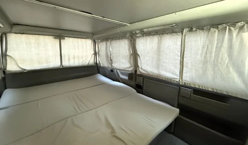 
								2003 Volkswagen EuroVan MV Weekender full									
