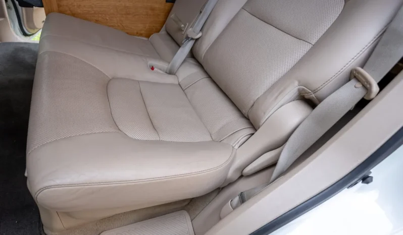 
								2014 Toyota Land Cruiser URJ200 full									