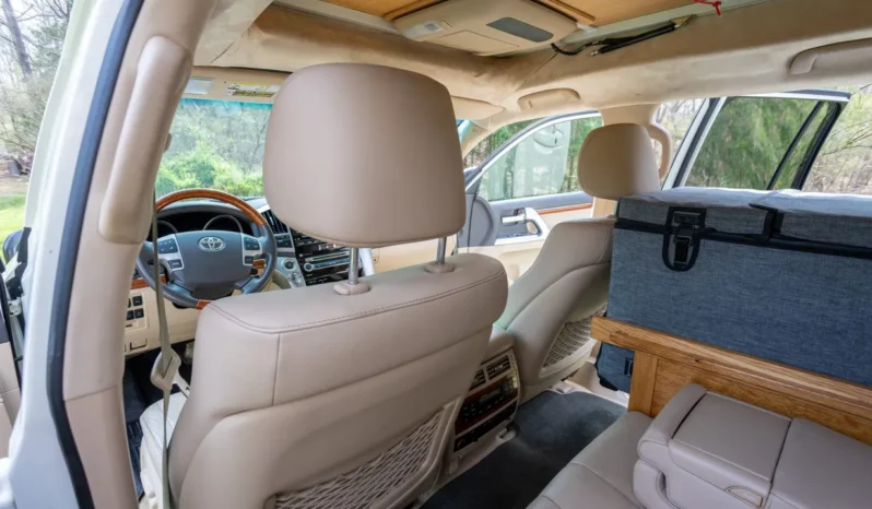 
								2014 Toyota Land Cruiser URJ200 full									