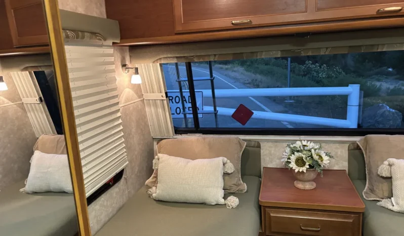 
								2008 Lazy Daze Motorhome full									