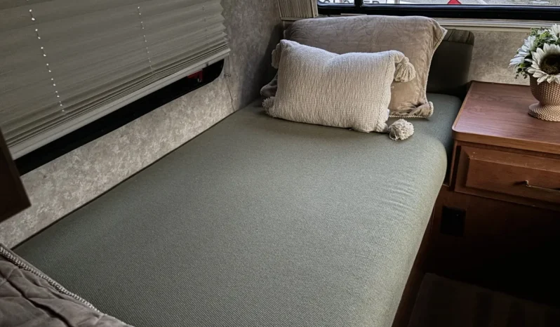 
								2008 Lazy Daze Motorhome full									