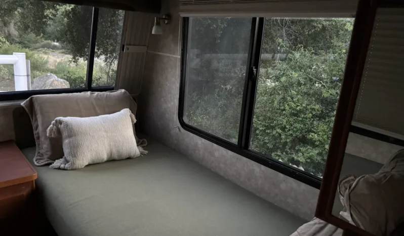 
								2008 Lazy Daze Motorhome full									