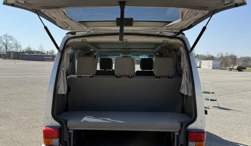 
								2003 Volkswagen EuroVan MV Weekender full									