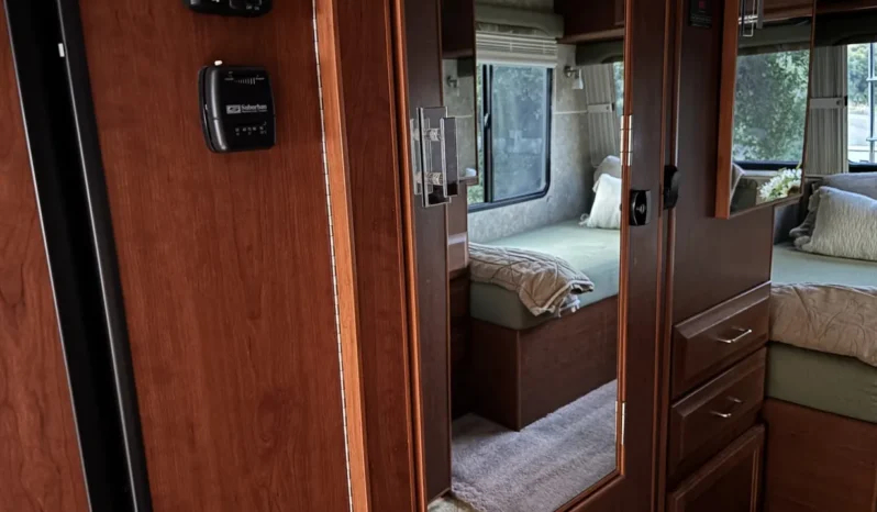 
								2008 Lazy Daze Motorhome full									