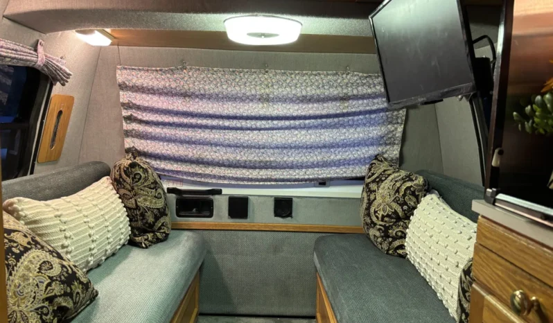 
								1996 Dodge Ram Van B3500 Roadtrek 190 Versatile full									