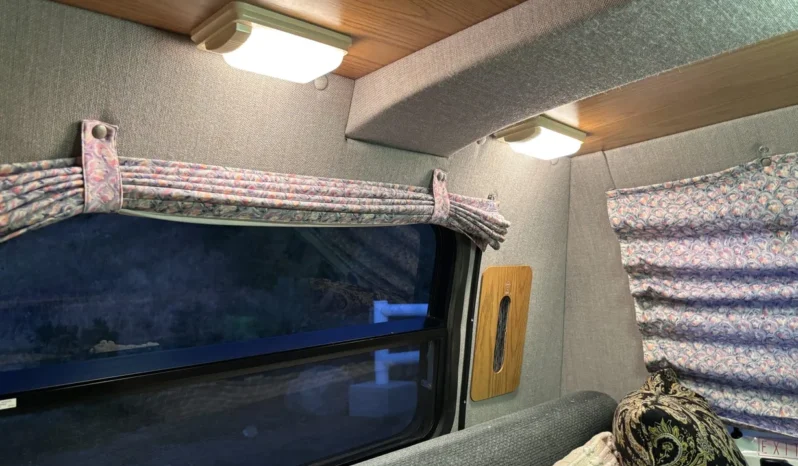 
								1996 Dodge Ram Van B3500 Roadtrek 190 Versatile full									