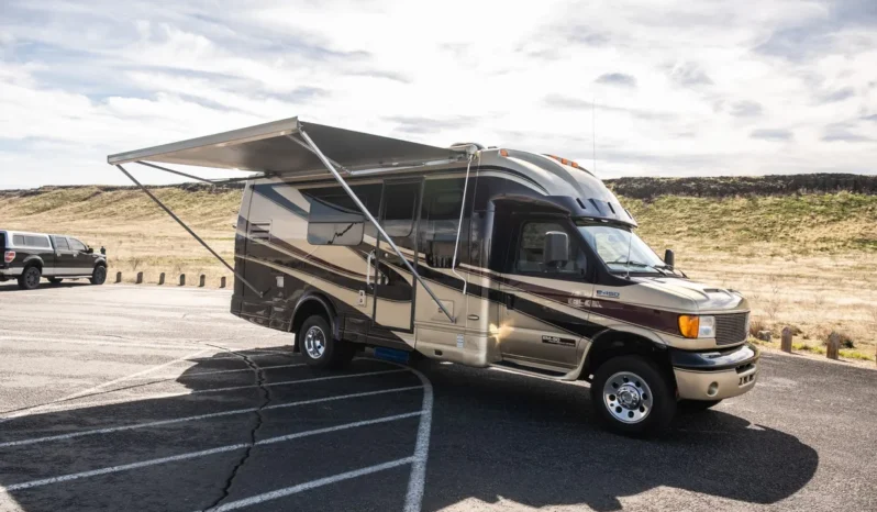 
								2007 Dynamax DynaSport Isata IE35 full									
