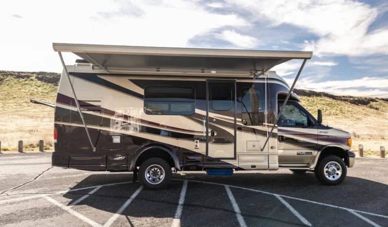
								2007 Dynamax DynaSport Isata IE35 full									