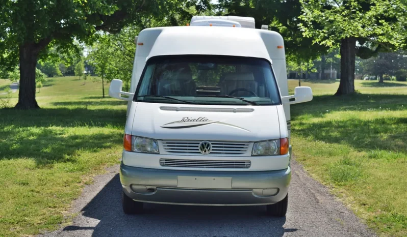 
								2001 Volkswagen EuroVan Winnebago Rialta full									