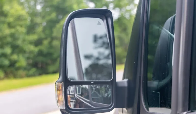 
								2020 Mercedes-Benz Sprinter 2500 full									