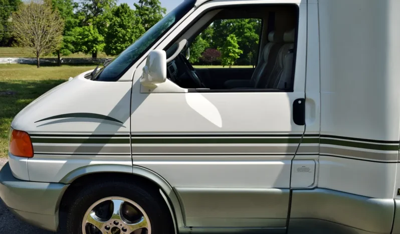 
								2001 Volkswagen EuroVan Winnebago Rialta full									