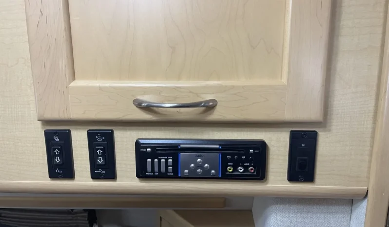 
								2006 Pleasure-Way Lexor-TS Motorhome full									